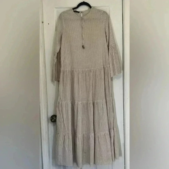 Tavin women’s Maxi striped dress flare sleeves , tiered Sz 6 - Picture 1 of 12